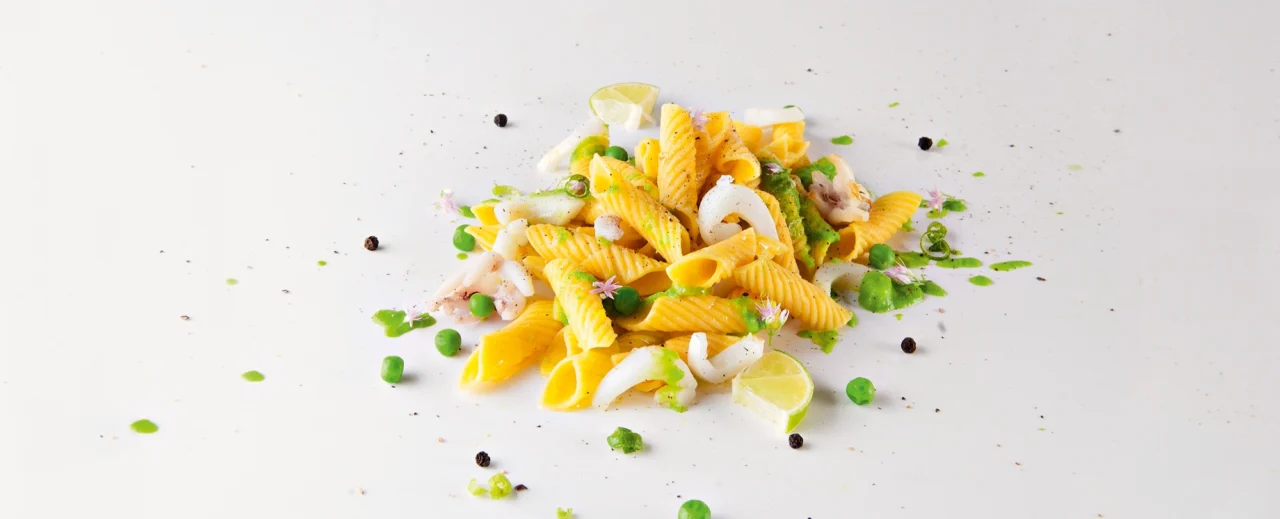 Garganelli-with-cream-of-peas-and-cuttlefish-with-lime